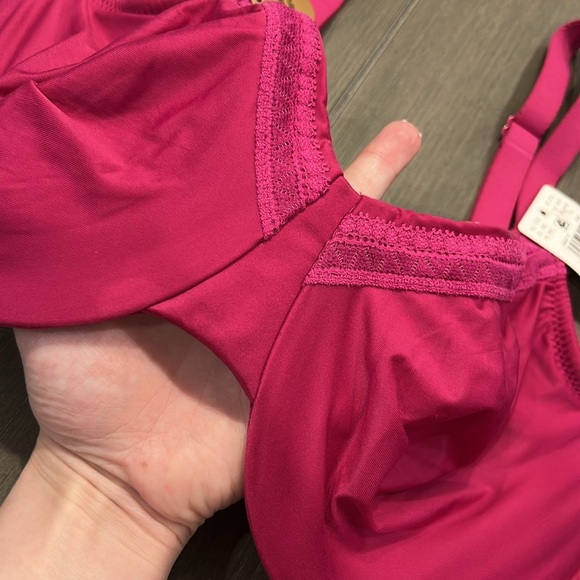 NWT! Wacoal 855213 - Picture 3 of 7